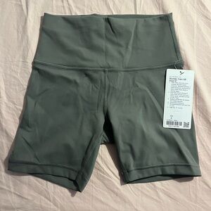 Lululemon Wunder Train High-Rise Short 6” in Grey Sage NWT size 6